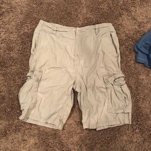🔥 NJC WHITE CARGO SHORTS!